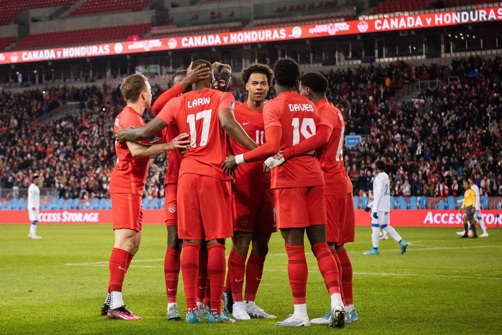 Canada Soccer - Canada Soccer and Umbro Canada launch new “home